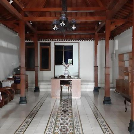 Joglo 21A Hotel Yogyakarta Bagian luar foto